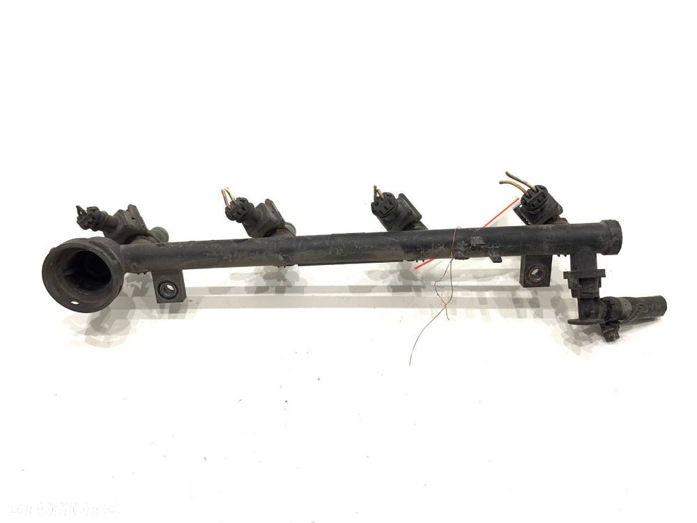 LISTWA WTRYSKOWA  RENAULT SCÉNIC II (JM0/1_) 2003 - 2010 2.0 (JM05, JM0U, JM1N, JM1U, JM2V) 99 kW - 3
