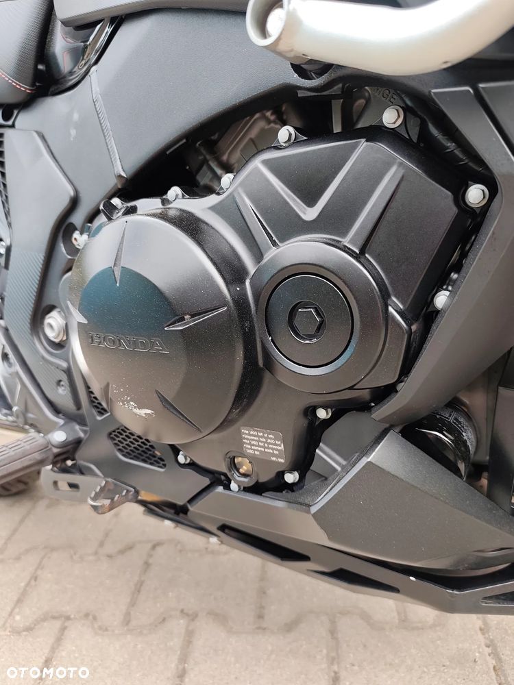 Honda VFR - 11