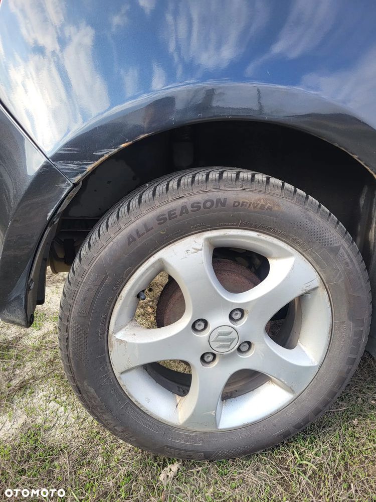 Suzuki Swift 1.3 DDiS 16v GLX - 12