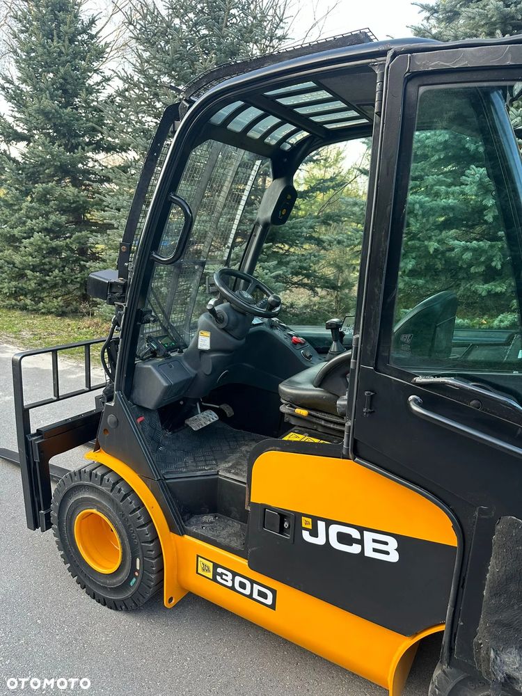 JCB TELETRUK TLT30D - 9