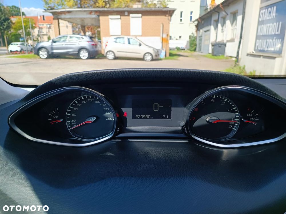 Peugeot 308 130 e-THP Stop & Start Allure - 21