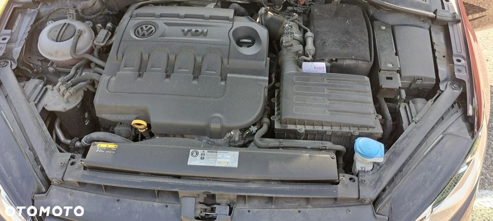 Volkswagen Golf 1.6 TDI BMT Comfortline - 14