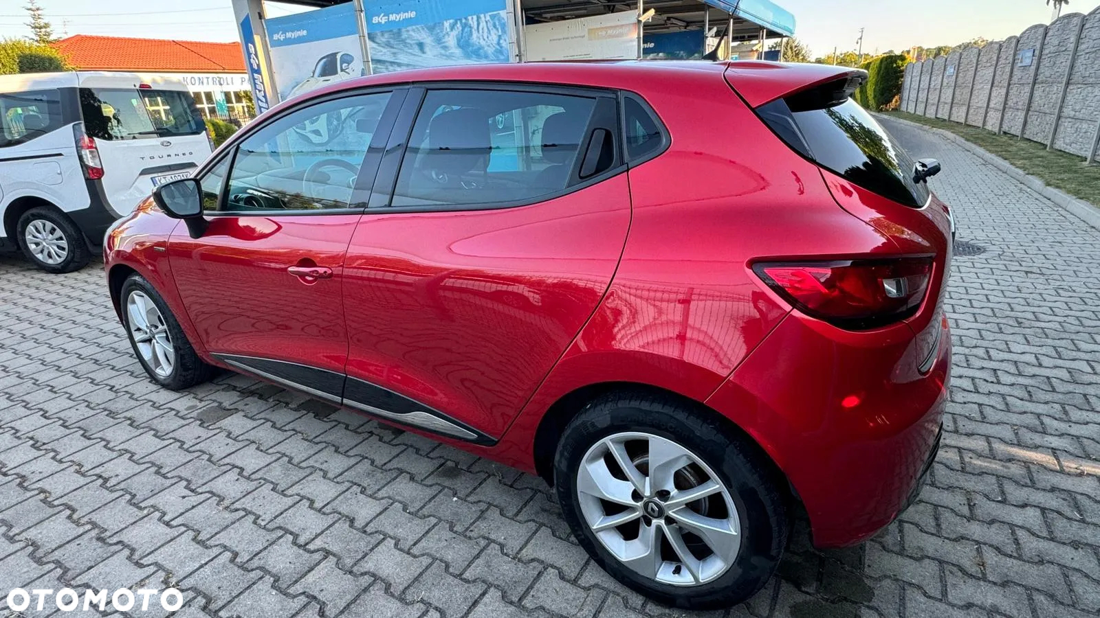 Renault Clio 1.2 16V Limited - 17