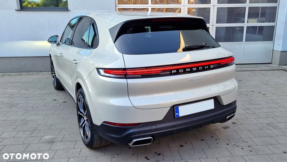 Porsche Cayenne - 6