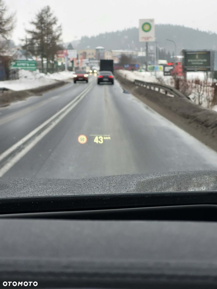 BMW Seria 5 530e iPerformance xDrive - 36