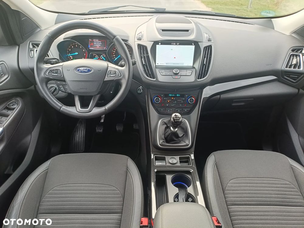 Ford Kuga 1.5 EcoBoost 2x4 Titanium - 5