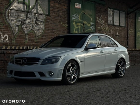 Mercedes-Benz Klasa C 63 AMG - 2