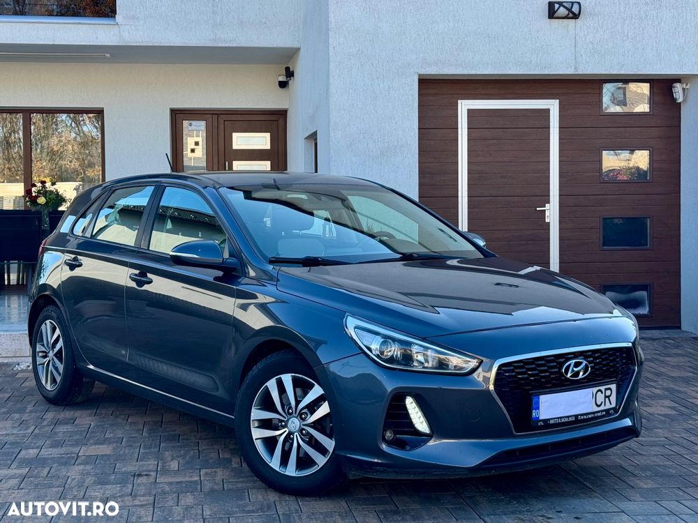 Hyundai i30 1.6 CRDI DCT Passion Plus - 1