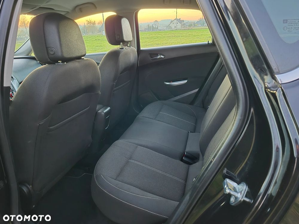 Opel Astra 1.4 Turbo Cosmo - 18