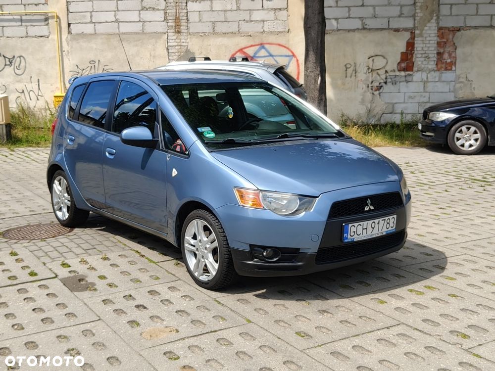 Mitsubishi Colt - 2