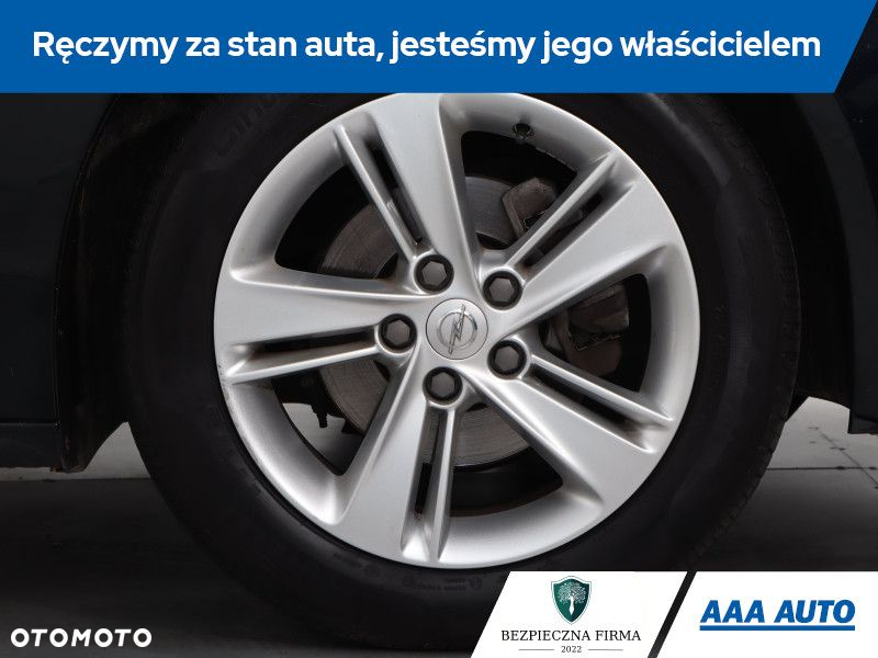Opel Insignia - 16