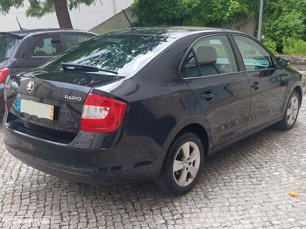 Skoda Rapid 1.6 TDI Active - 4
