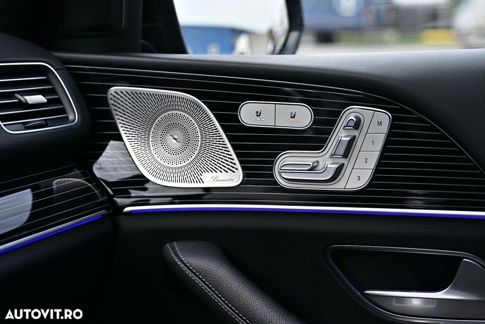 Mercedes-Benz GLS - 33