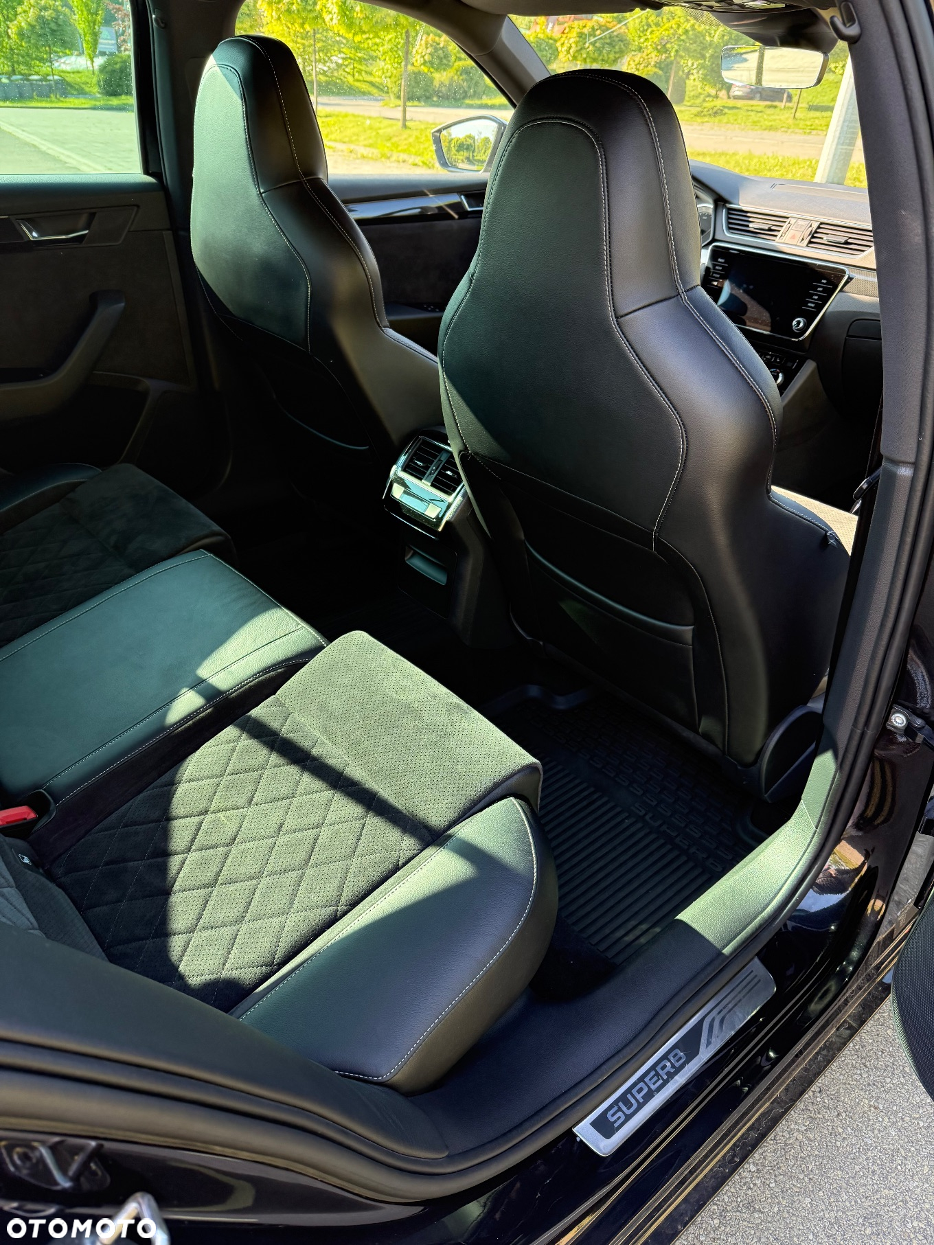 Skoda Superb 2.0 TSI Sportline DSG - 8