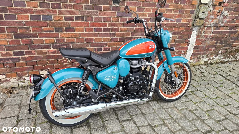 Royal Enfield Classic - 14