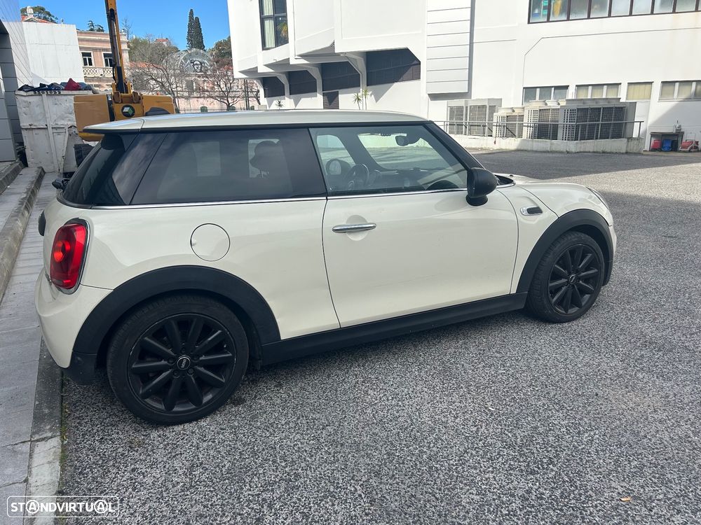 MINI 3 Portas One D - 6