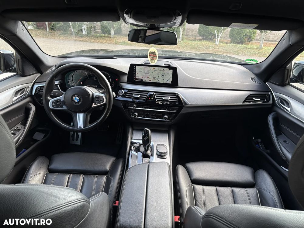 BMW Seria 5 520d AT - 11