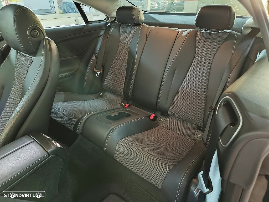 Mercedes-Benz E 220 d AMG Line - 16
