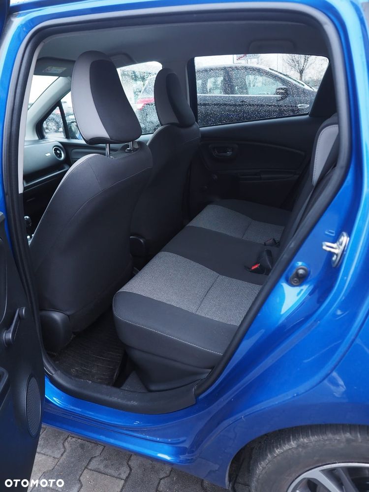 Toyota Yaris Hybrid 100 20th Anniversary - 13