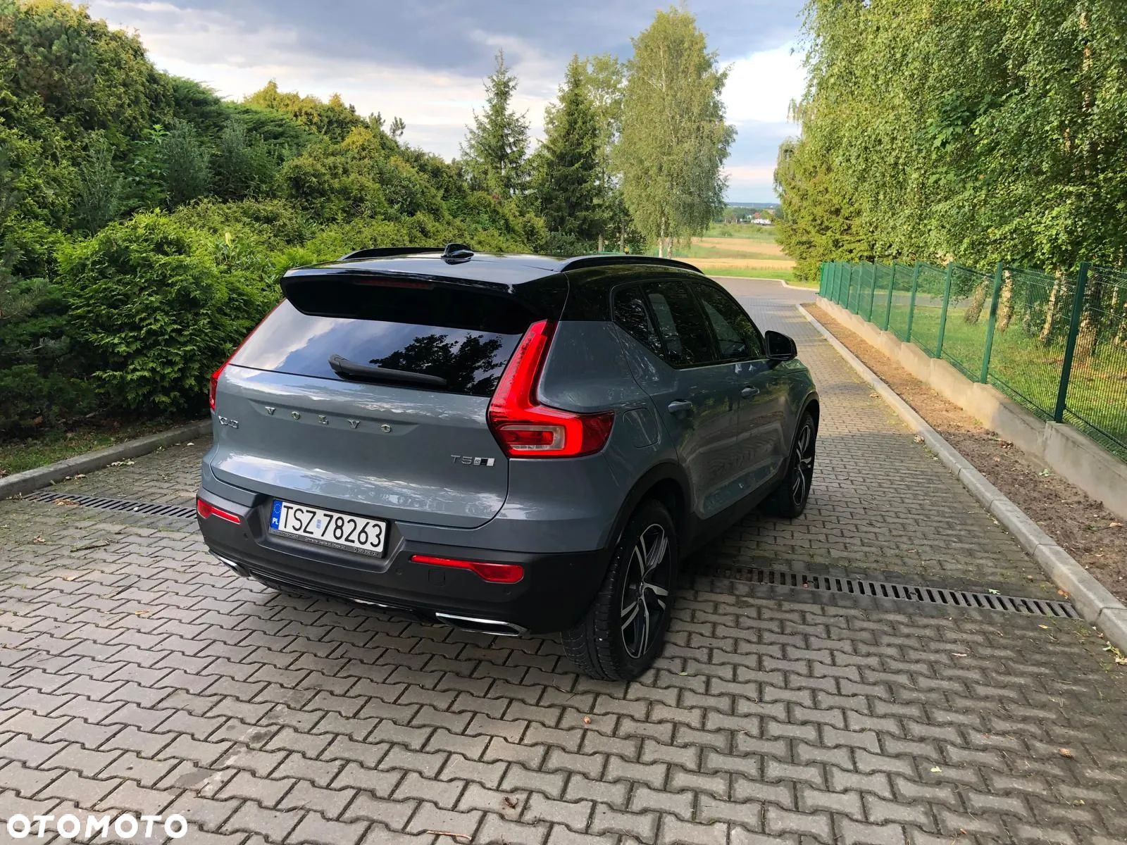 Volvo XC 40 T5 AWD R-Design - 14