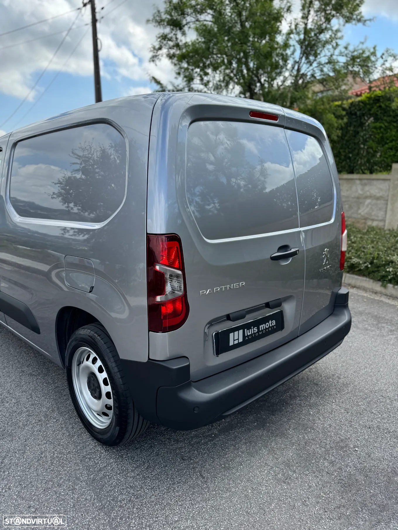 Peugeot Partner 1.5HDi Caixa Automática - 11