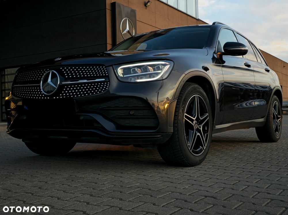 Mercedes-Benz GLC 200 d 4Matic 9G-TRONIC AMG Line - 1