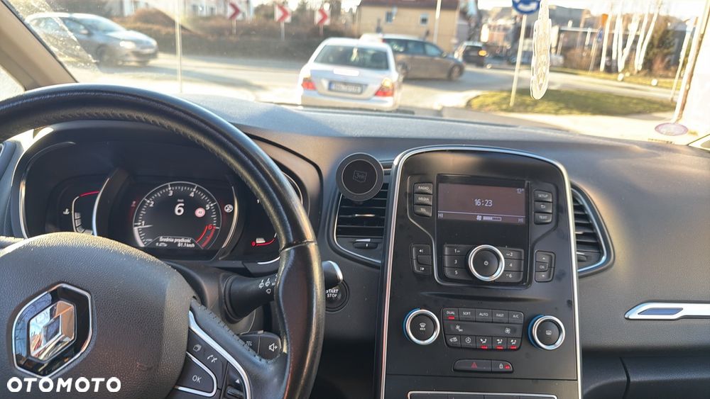 Renault Scenic ENERGY TCe 115 EXPERIENCE - 40
