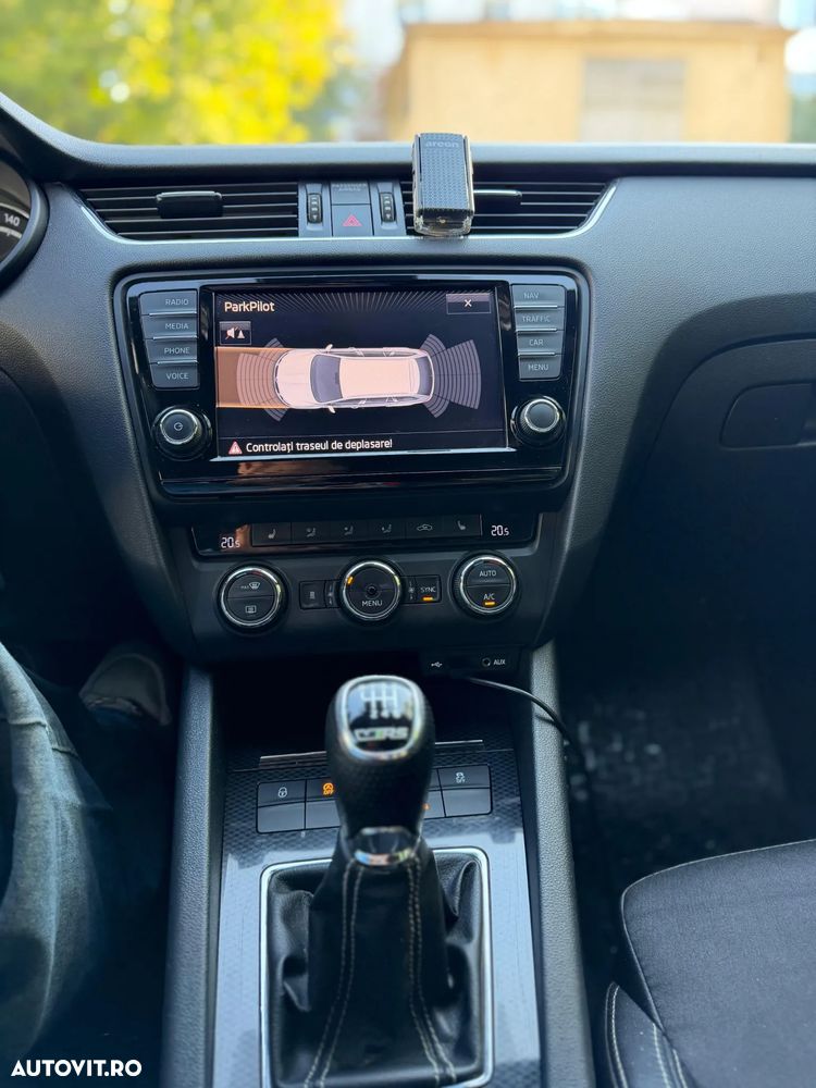 Skoda Octavia - 8