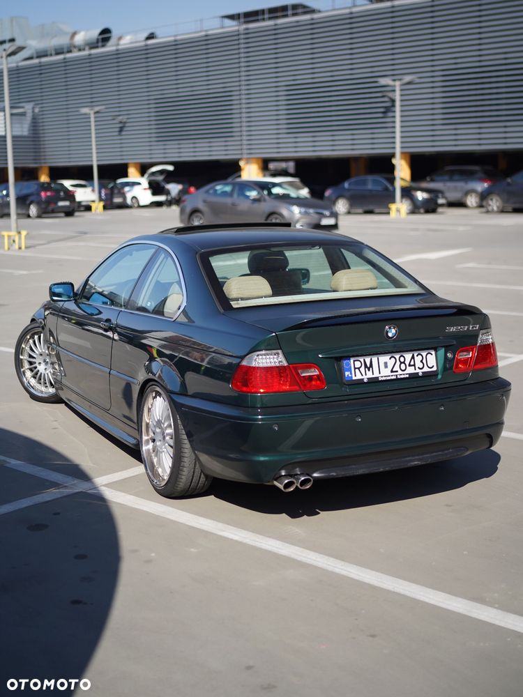 BMW Seria 3 323i - 7