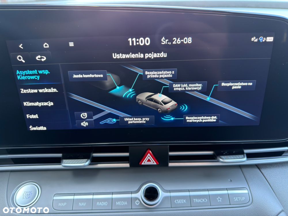 Hyundai Elantra 1.6 Executive CVT - 27