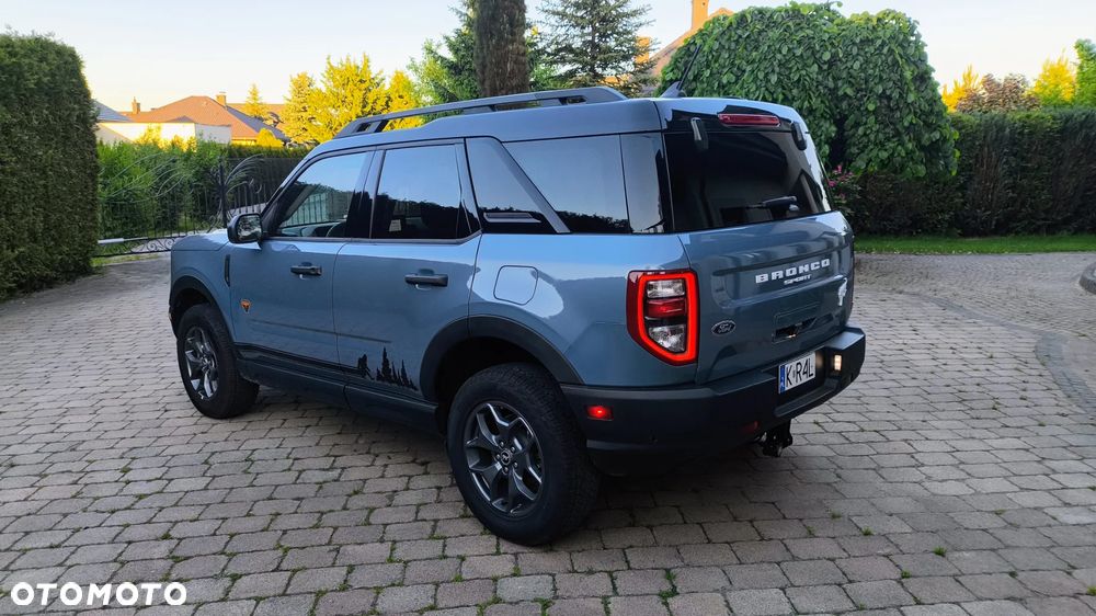 Ford Bronco - 5