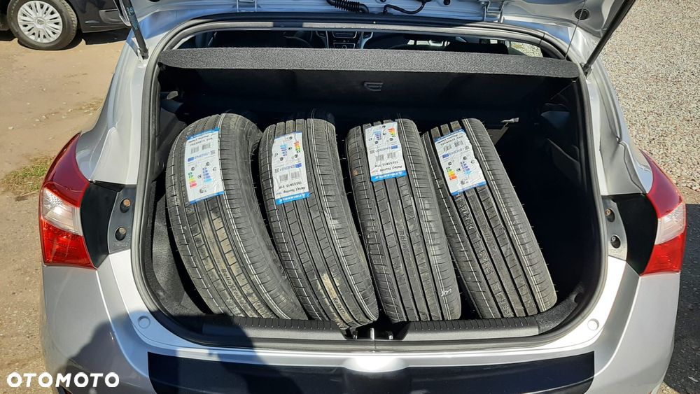 Hyundai i30 1.4 Trend - 10