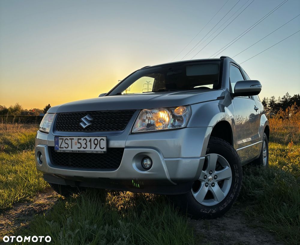 Suzuki Grand Vitara 2.4 Comfort - 1