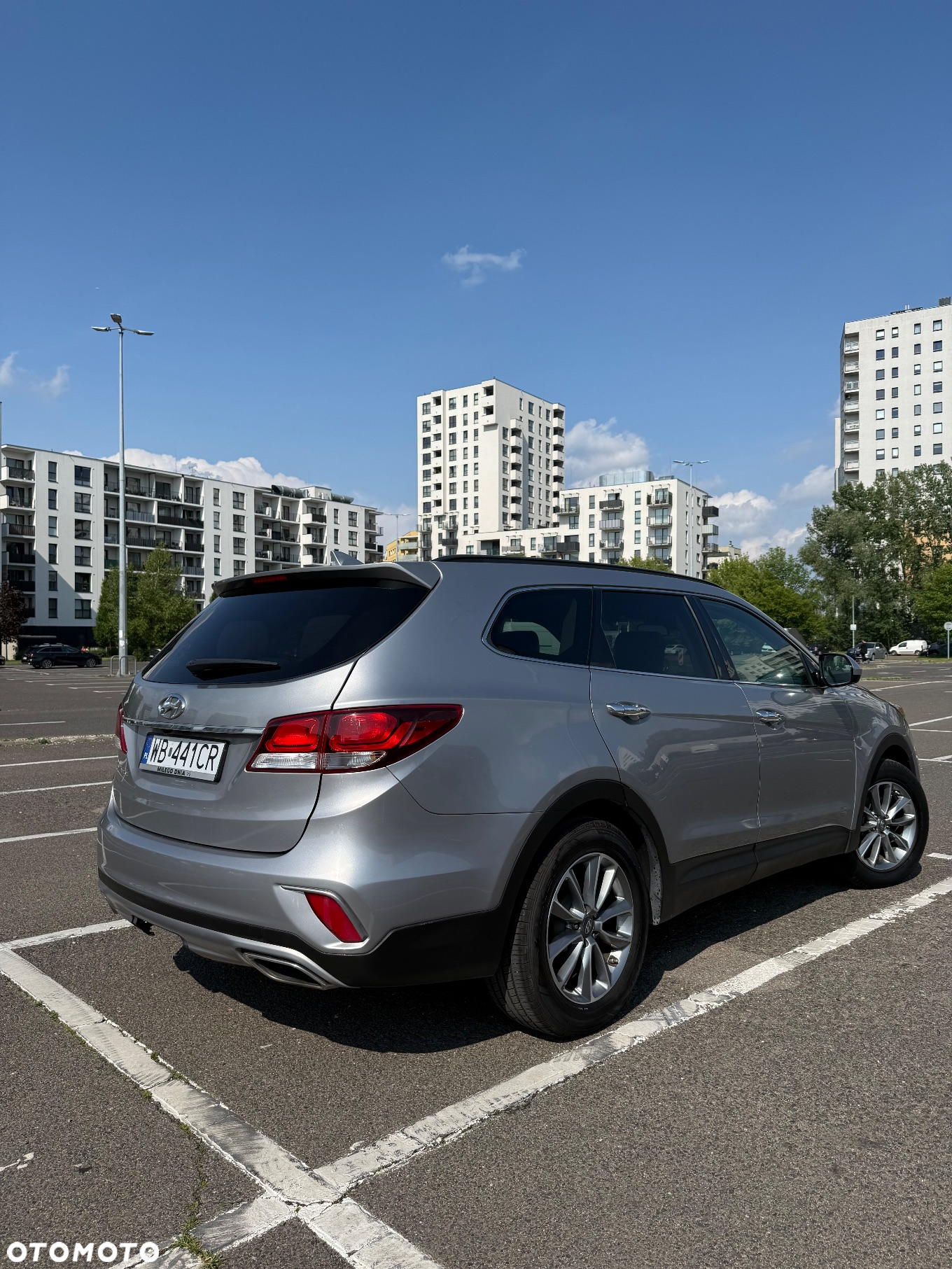 Hyundai Grand Santa Fe - 3