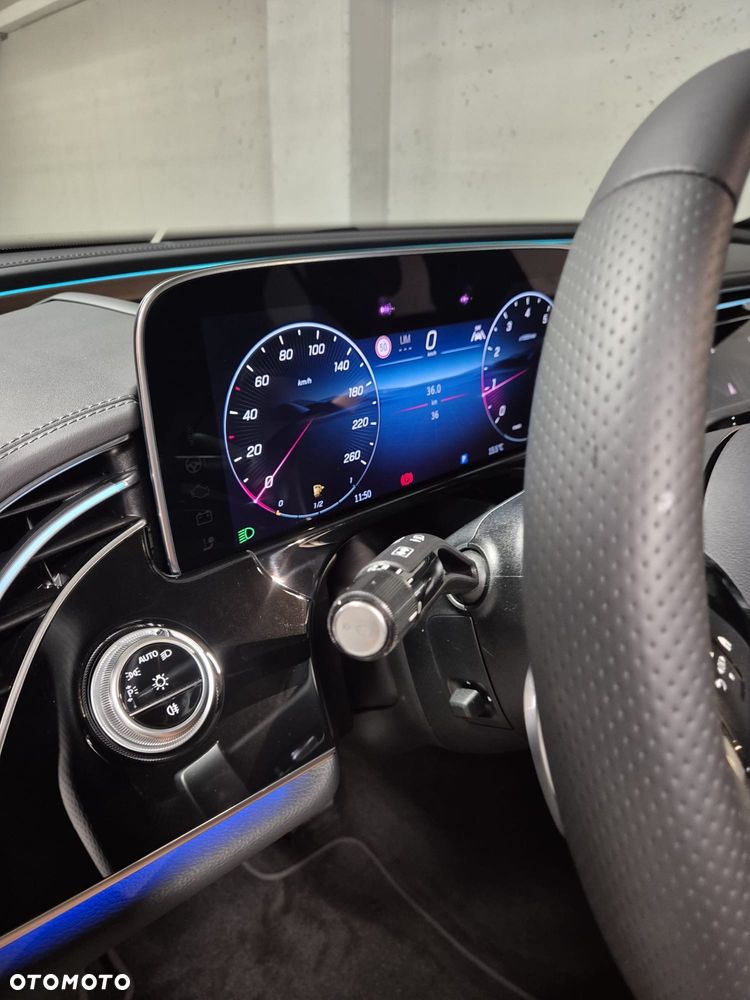 Mercedes-Benz Klasa E 200 AMG - 18