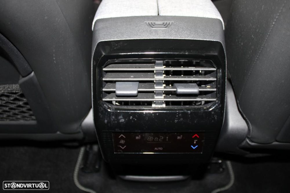 Peugeot E-5008 73 kWh Dual Motor GT - 17