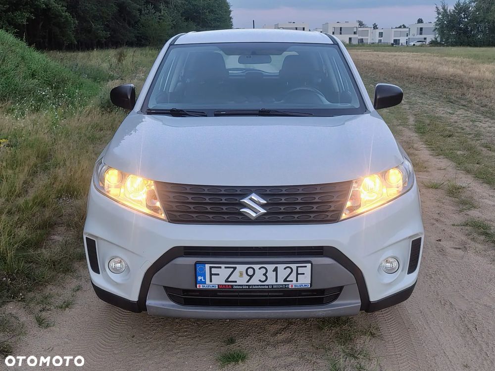 Suzuki Vitara 1.6 Comfort 2WD - 25