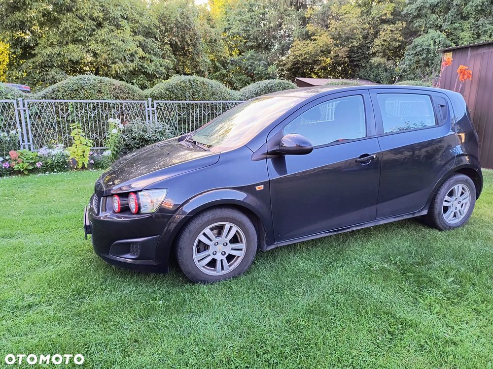 Chevrolet Aveo - 4