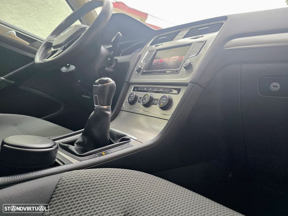 VW Golf 1.6 TDi GPS Edition - 37