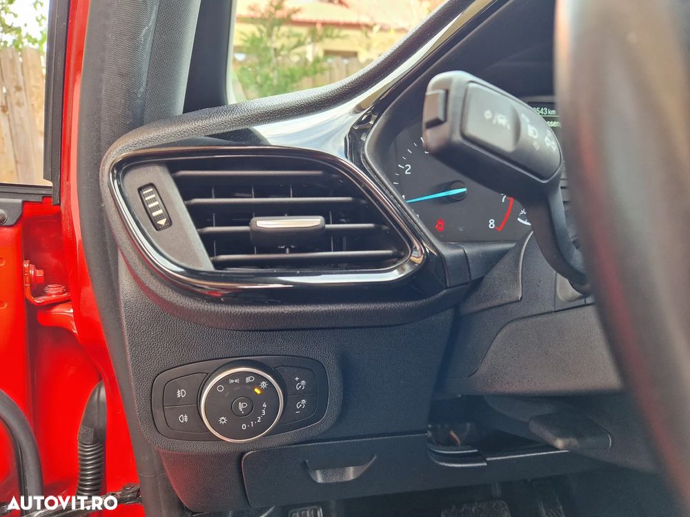 Ford Fiesta - 12