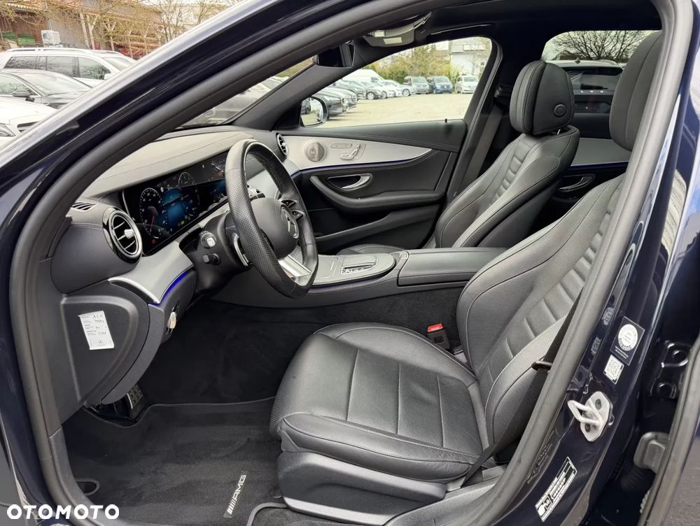 Mercedes-Benz Klasa E 300 de 4-Matic AMG - 15