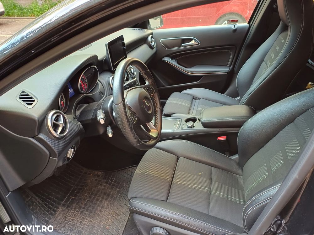 Mercedes-Benz A 180 7G-DCT - 5