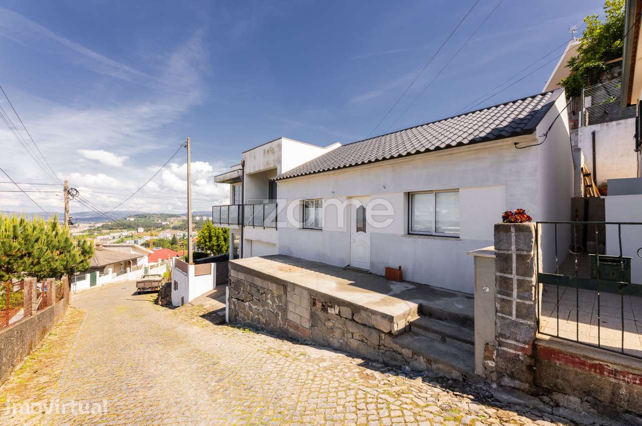 Moradia T2 térrea com 190m2 de terreno em Tenões - Braga - Grande imagem: 3/34