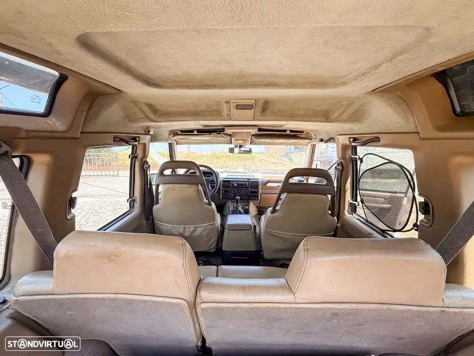 Land Rover Discovery 2.5 TDi - 7