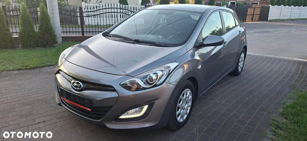 Hyundai i30 1.4 Classic + - 25