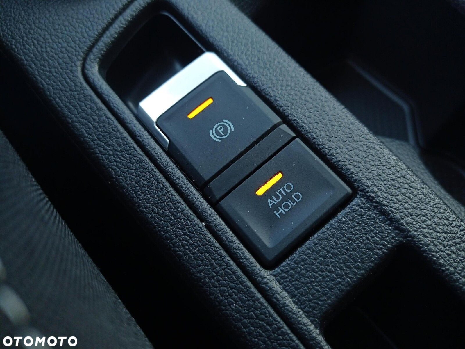 Volkswagen T-Roc - 39