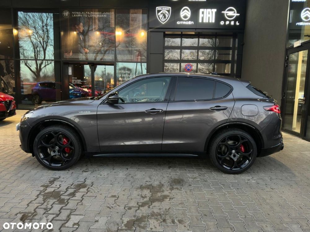 Alfa Romeo Stelvio - 9
