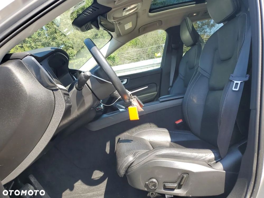 Volvo XC 60 - 7