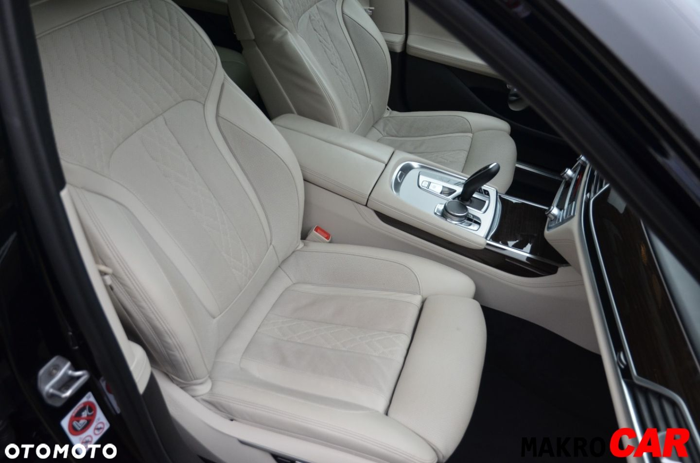 BMW Seria 7 - 18