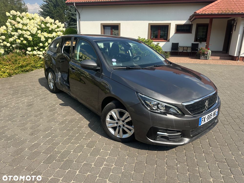 Peugeot 308 1.2 PureTech Active Pack S&S EAT8 - 4